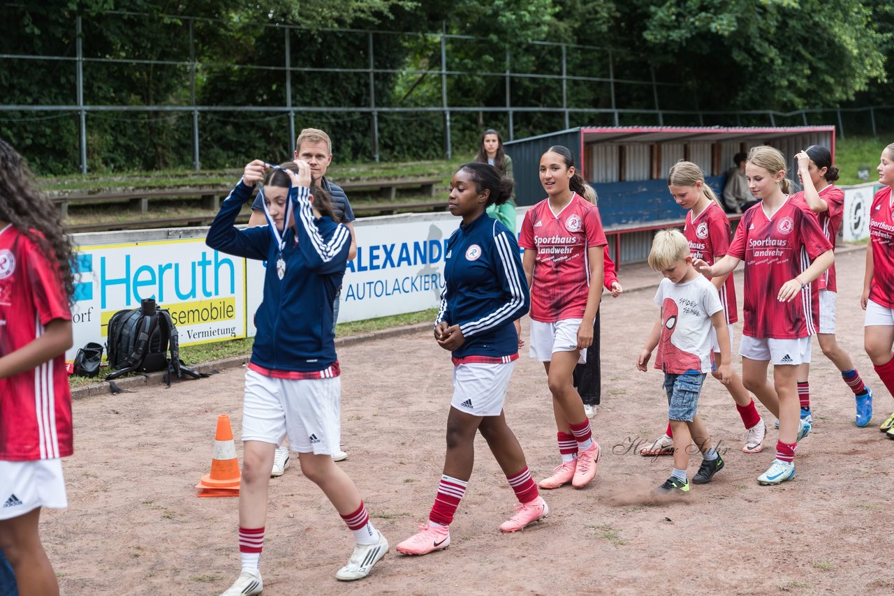 Bild 140 - Loewinnen Cup